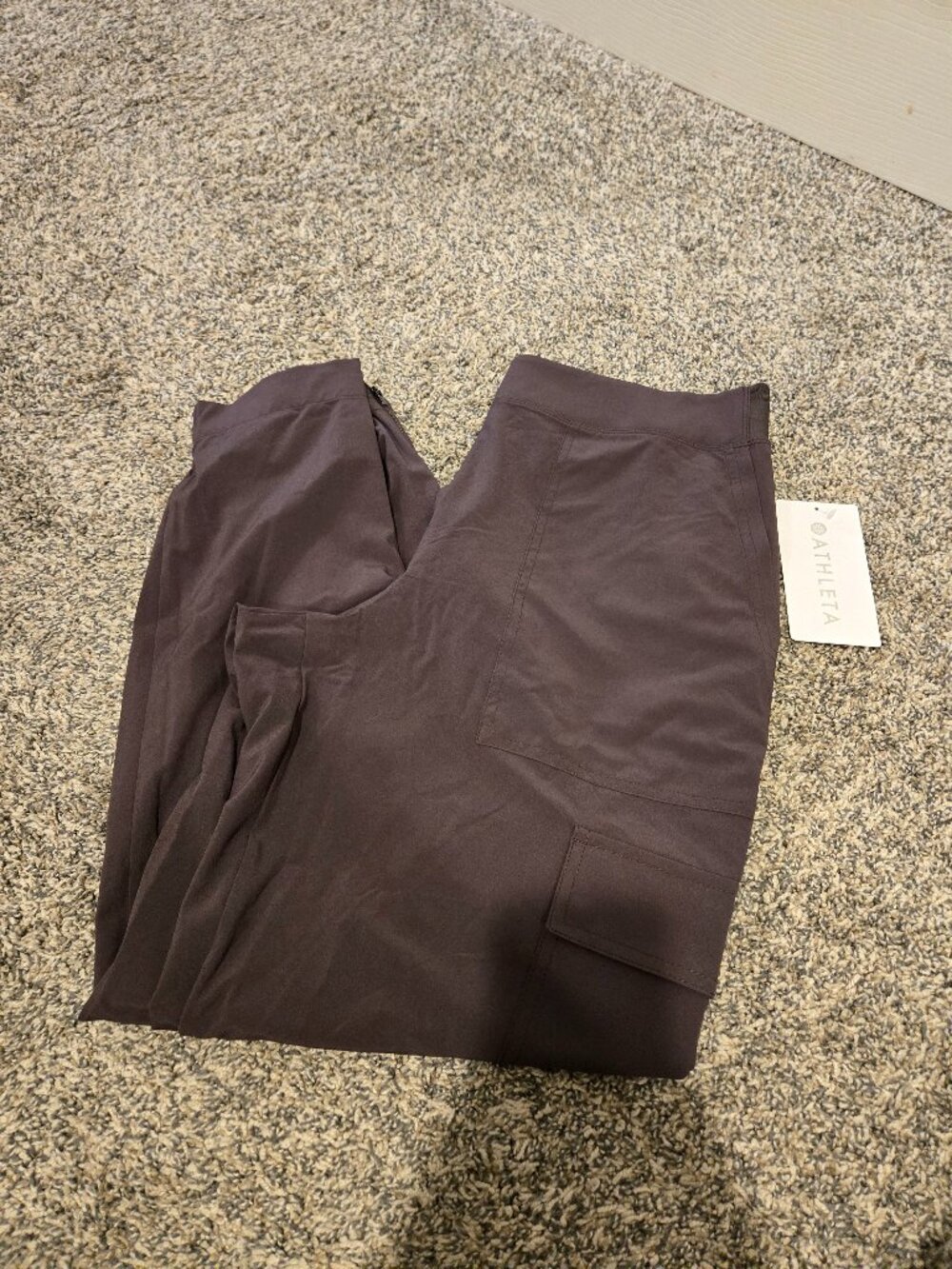 NWT Athleta Brooklyn Heights Cargo Jogger Pants Shale Gray 10